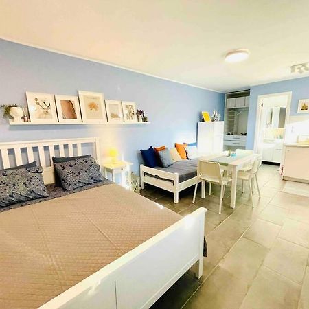 Cozy, Newly Renovated Apartment In Gavrio. Buitenkant foto