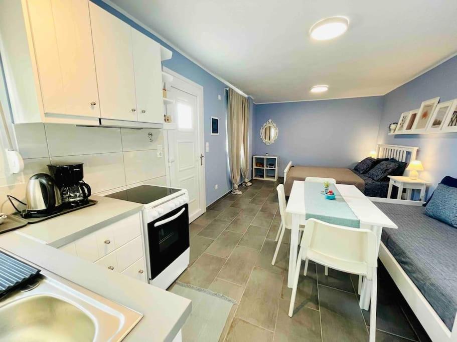 Cozy, Newly Renovated Apartment In Gavrio. Buitenkant foto