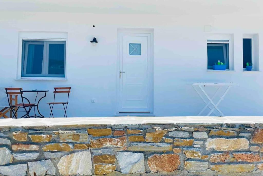 Cozy, Newly Renovated Apartment In Gavrio. Buitenkant foto